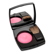 Chanel Joues Contraste Powder Blush púderes arcpír az egységes és világosabb arcbőrre 64 Pink Explosion 4 g