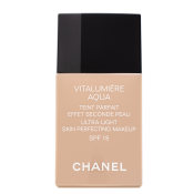 Chanel Vitalumiere Aqua UltraLight Skin Perfecting Makeup make-up az egységes és világosabb arcbőrre 70 Beige 30 ml