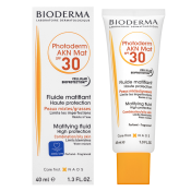 Bioderma Photoderm AKN Mat SPF30 Matifying Fluid Bräunungsmilch für empfindliche Haut 40 ml