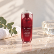 Shiseido Ultimune Eye koncentrat ujędrniający Power Infusing Eye Concentrate 15 ml