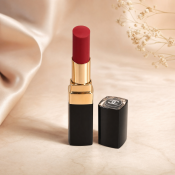 Chanel Rouge Coco Flash barra de labios de larga duración 92 Amour 3 g