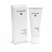 Dr. Hauschka Foundation течен фон дьо тен за изравняване тена на кожата 05 Nutmeg 30 ml