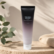 Haruharu Wonder Black Rice čistící gel Moisture 5.5 Soft Cleansing Gel 100 ml