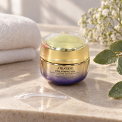 Shiseido Vital Perfection spevňujúci denný krém Uplifting and Firming Advanced Day Cream SPF 30 50 ml