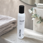 Alcina Professional Volume Mousse pjenasti učvršćivač za kosu za volumen kose 300 ml