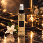 Bath & Body Works Into The Night Shimmer sprej za tijelo za žene 145 ml