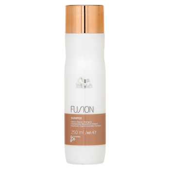 Wella Professionals Fusion Intense Repair Shampoo posilujúci šampón pre poškodené vlasy 250 ml