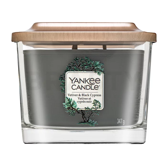 Yankee Candle Vetiver & Black Cypress lumânare parfumată 347 g