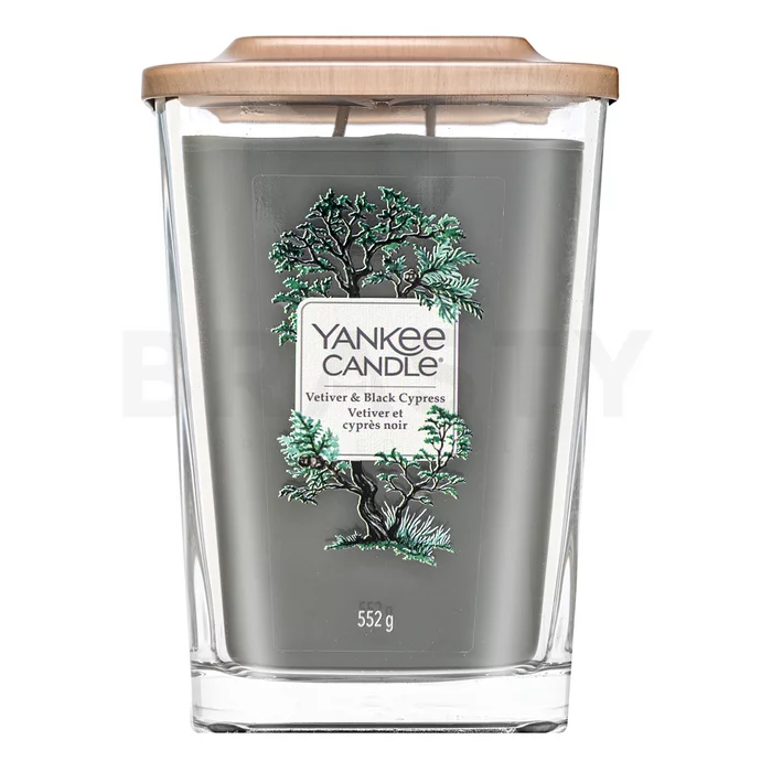 Yankee Candle Vetiver & Black Cypress lumânare parfumată 552 g