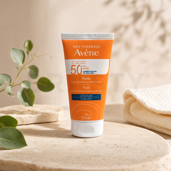 Avène Eau Thermale fluido idratante e protettivo SPF50+ Ultra-Light Fluid 50 ml