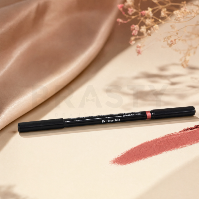 Dr. Hauschka Lip Line Definer молив-контур за устни 01 Tulipwood 1,14 g